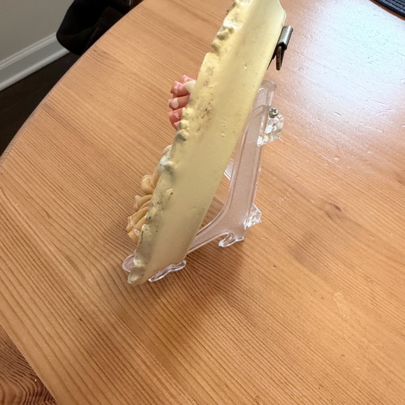 Vintage Resin Ballet Dancer Decorative Plate - Pink and Yellow - Picture 4 of 7